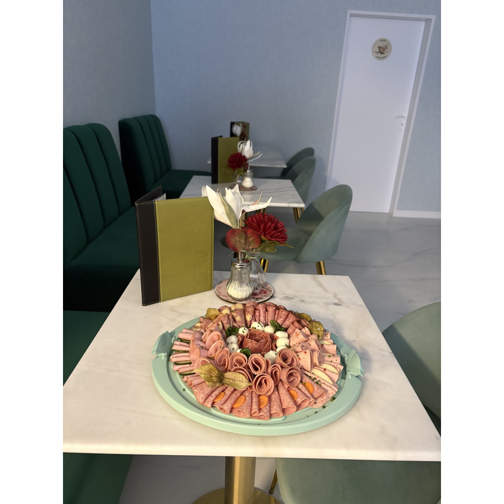 Wurstplatte für 4 Personen